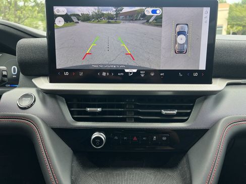 New 2026 Ford Explorer ST-Line w/ ST-Line Street Pack RWD image 5