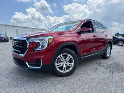 Used 2024 GMC Terrain SLE w/ Driver Convenience Package