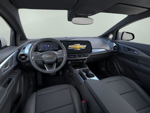 New 2025 Chevrolet Equinox EV LT image 15