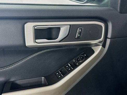 Certified 2022 Ford Explorer XLT w/ Equipment Group 202A image 21