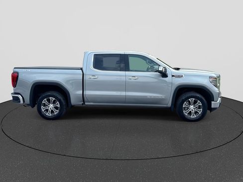 Used 2025 GMC Sierra 1500 SLT AWD/4WD image 9