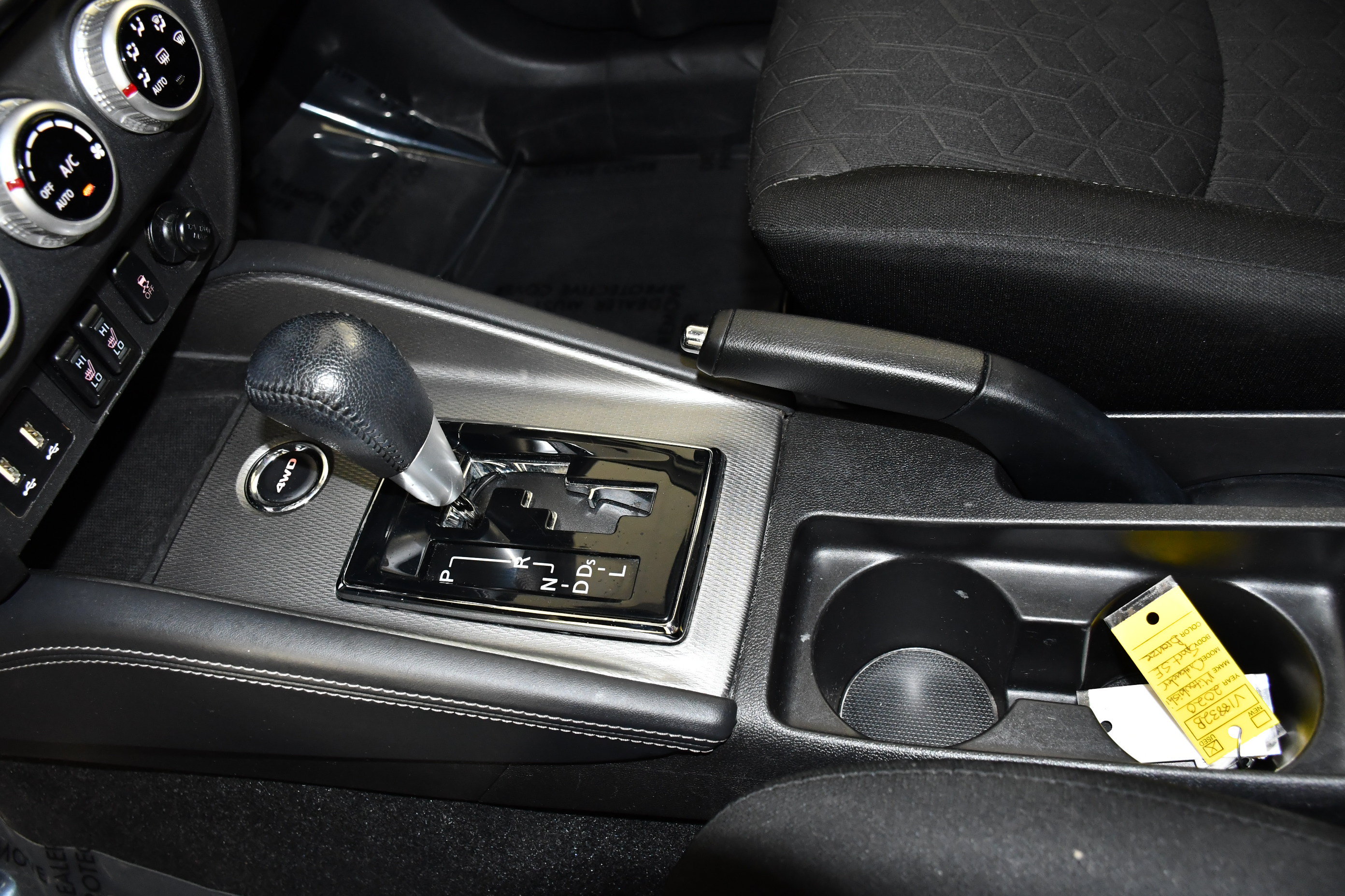 Used 2020 Mitsubishi Outlander Sport SE AWD/4WD image 32