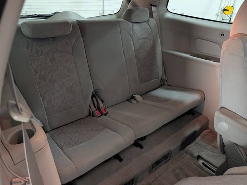 Used 2013 Buick Enclave Convenience FWD image 18