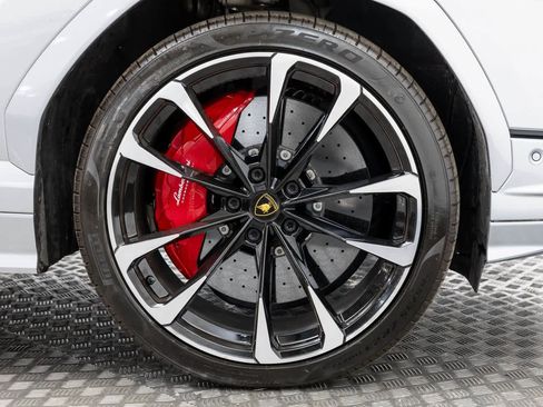 Used 2023 Lamborghini Urus S image 62