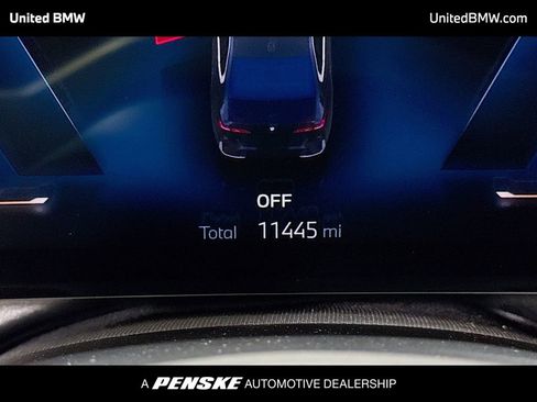 Used 2025 BMW 530i w/ Premium Package image 7