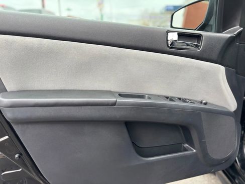 Used 2010 Nissan Sentra 2.0 SR w/ Convenience Pkg image 8