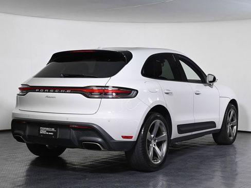 Certified 2023 Porsche Macan AWD/4WD image 7