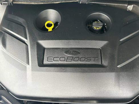 Used 2019 Ford Escape Titanium image 30