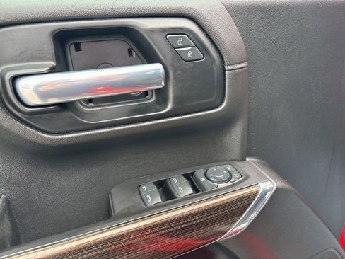 Used 2021 Chevrolet Silverado 1500 LT Trail Boss w/ Convenience Package II AWD/4WD image 31
