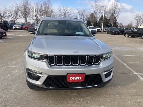 Certified 2022 Jeep Grand Cherokee Limited image 2