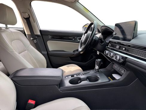 Used 2022 Honda Civic Touring image 14