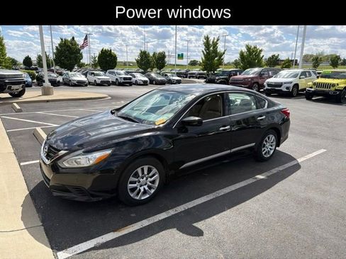 Used 2017 Nissan Altima 2.5 S w/ Power Driver Seat Package FWD image 11