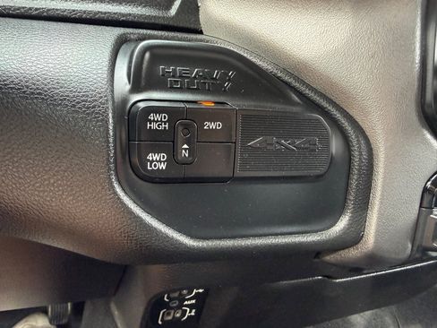 Used 2019 RAM 2500 Big Horn AWD/4WD image 30