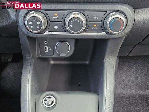 New 2025 Nissan Kicks Play S image 16
