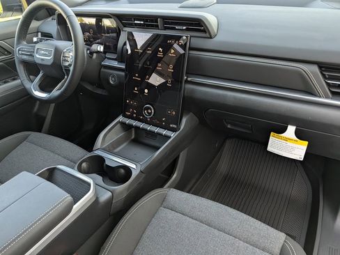New 2026 GMC Terrain Elevation w/ LPO, Floor Liner Package FWD image 32