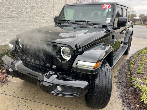 Certified 2023 Jeep Gladiator Overland image 5