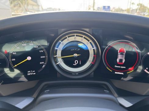 Used 2022 Porsche 911 GT3 image 10