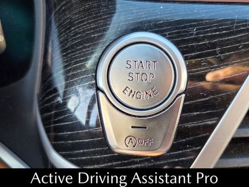 Used 2021 BMW 750i xDrive w/ Executive Package image 29