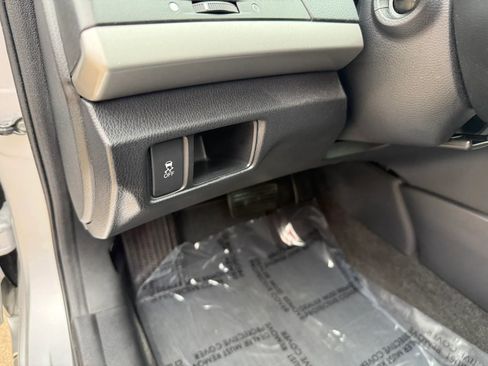 Used 2011 Honda Accord LX image 10