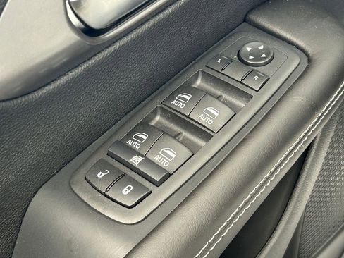 New 2026 Chrysler Voyager LX image 12