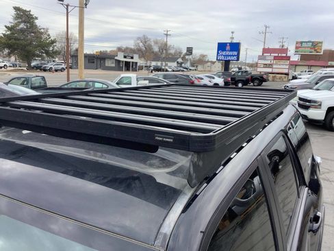 Used 2021 Toyota 4Runner Venture w/ Moonroof Package image 22