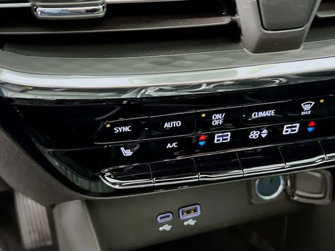 New 2026 Buick Encore GX Avenir w/ Avenir Technology Package image 15