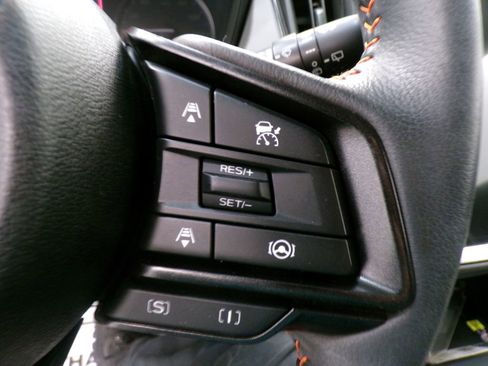 Used 2024 Subaru Crosstrek 2.5i Limited w/ Crosstrek Mirror Package image 22