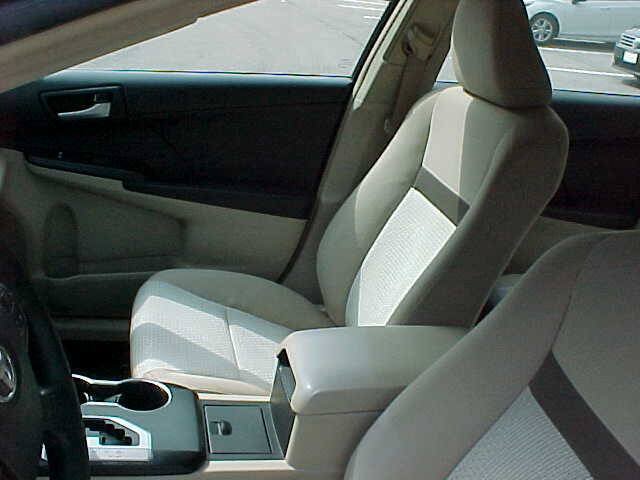 Used 2012 Toyota Camry LE FWD image 44