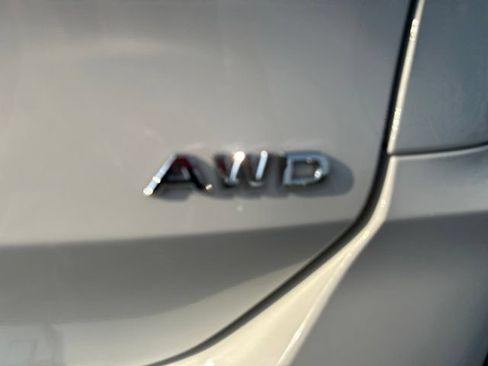 Used 2018 Nissan Rogue S AWD/4WD image 14