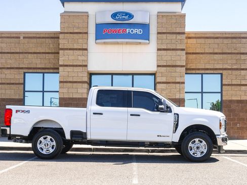 New 2026 Ford F250 XLT w/ FX4 Off-Road Package AWD/4WD image 5