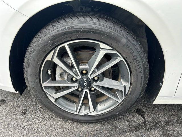 Used 2023 Kia Forte LXS FWD image 48