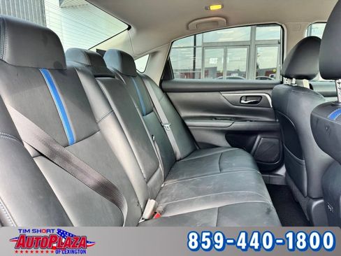 Used 2018 Nissan Altima 2.5 SR w/ SR Midnight Edition FWD image 24