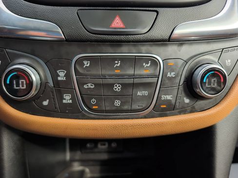 Used 2020 Chevrolet Equinox Premier FWD image 15