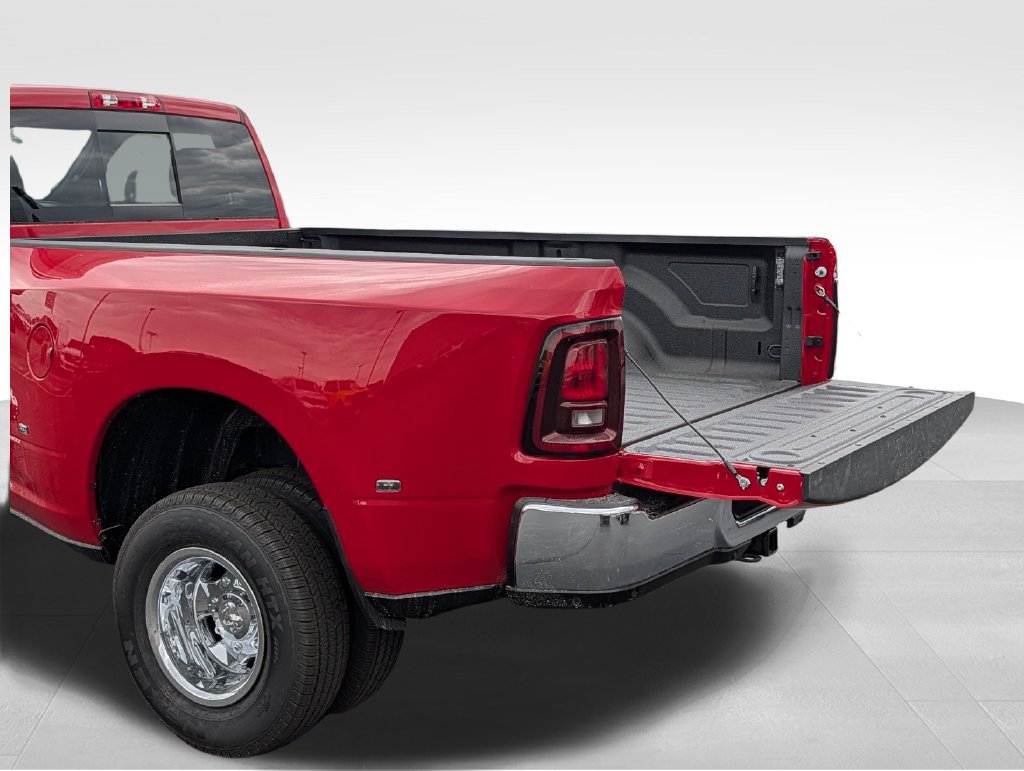 New 2026 RAM 3500 Tradesman AWD/4WD image 6