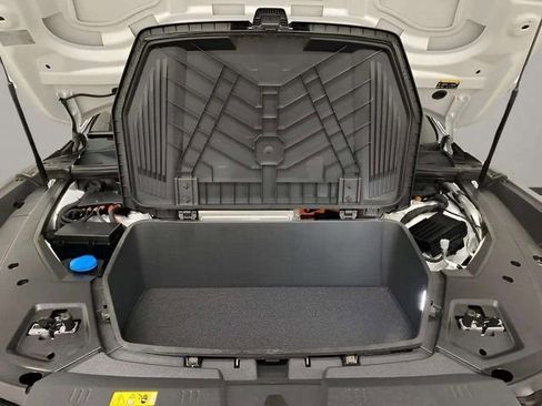 Used 2024 Audi Q8 e-tron Prestige w/ Prestige Package image 92