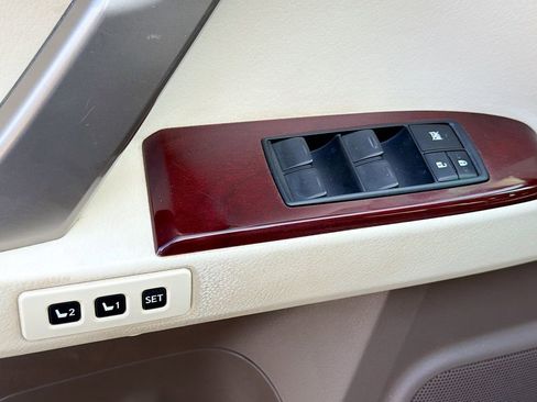 Used 2019 Lexus GX 460 image 14