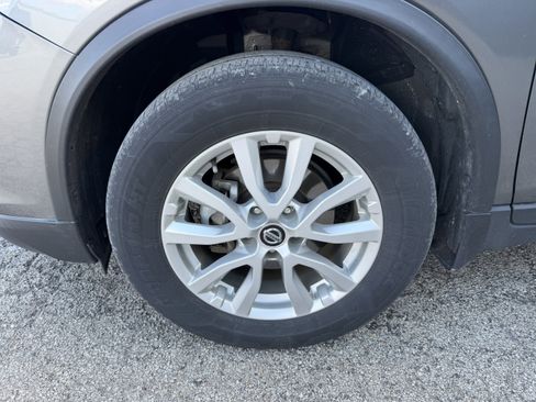 Used 2019 Nissan Rogue SV AWD/4WD image 7