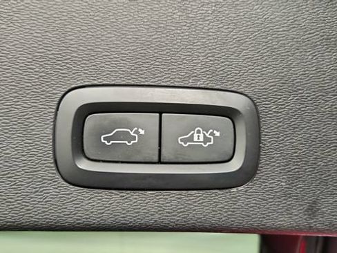 Certified 2023 Volvo C40 P8 Recharge Plus w/ Protection Package Premier AWD/4WD image 41