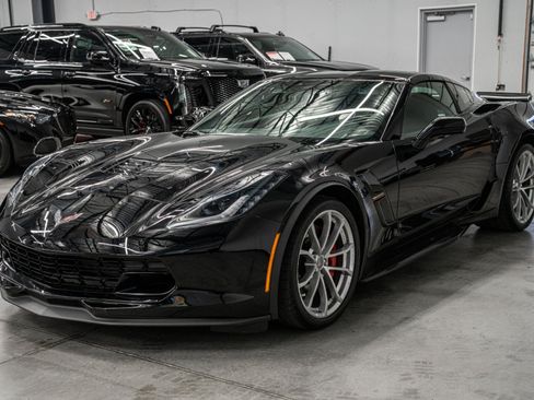Used 2019 Chevrolet Corvette Grand Sport RWD image 40