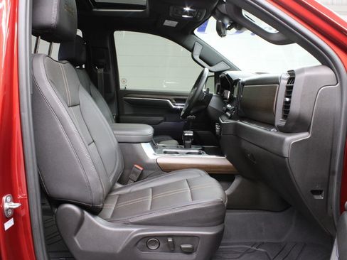 Used 2024 Chevrolet Silverado 1500 High Country w/ High Country Premium Package AWD/4WD image 41