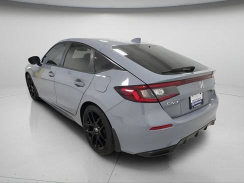 Used 2024 Honda Civic Sport image 5