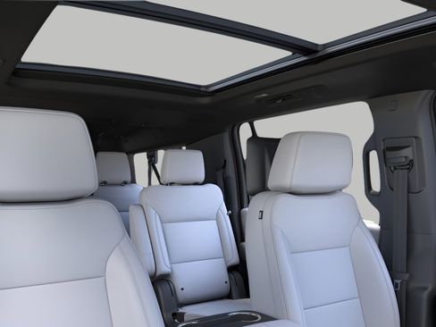 New 2025 Chevrolet Suburban Premier image 24