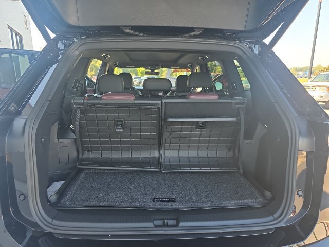 New 2027 Volkswagen Atlas SEL Premium R-Line AWD/4WD image 12