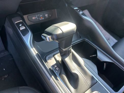 Used 2025 Kia Sorento S FWD image 27