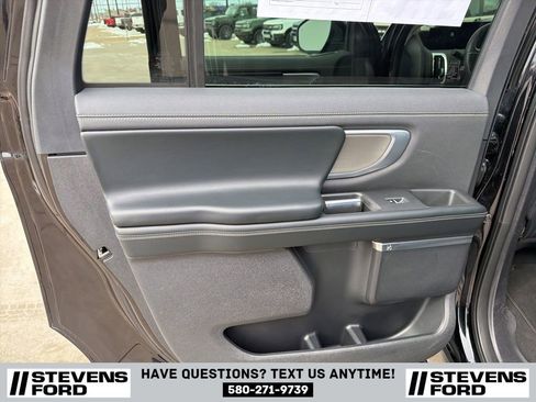 Used 2025 Ford Expedition Max Platinum image 37