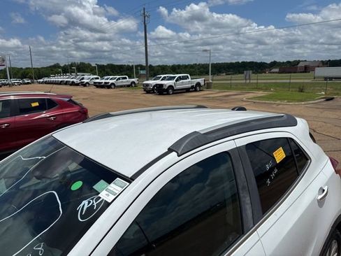 Used 2019 Buick Encore Preferred w/ Safety Package FWD image 12