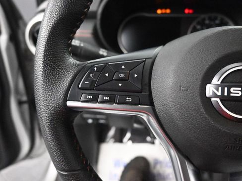 Used 2023 Nissan Versa SR w/ Trunk Package image 31