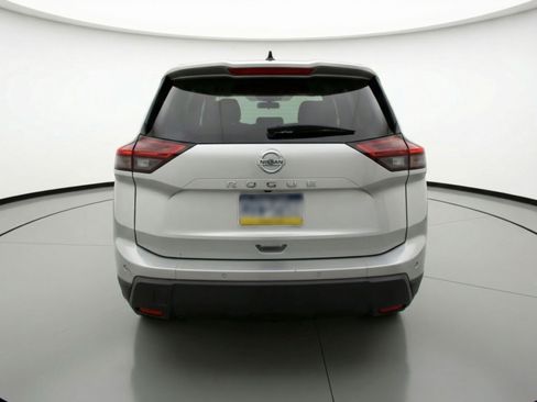 Used 2025 Nissan Rogue SV image 7