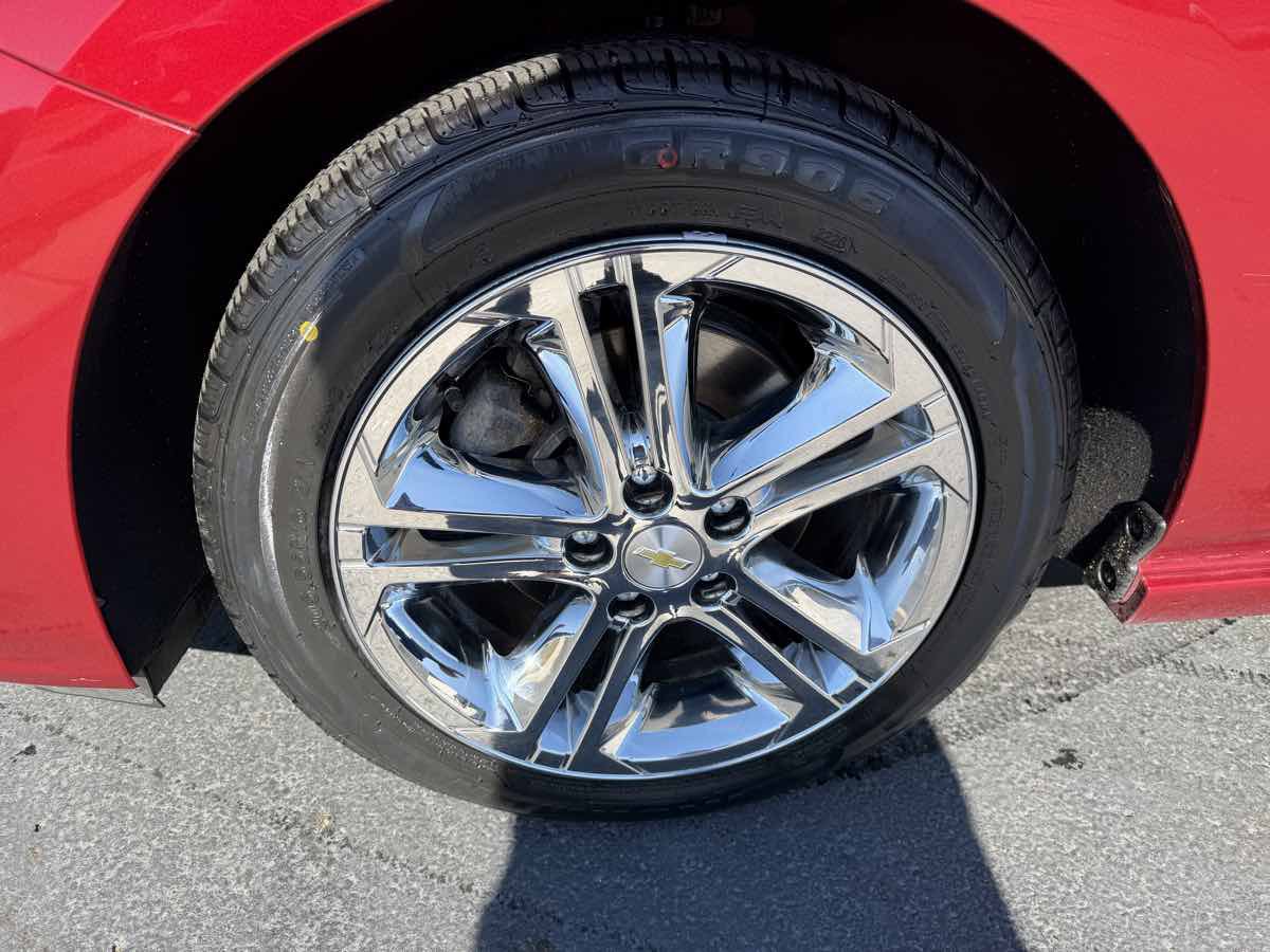Used 2018 Chevrolet Cruze LT w/ Convenience Package FWD image 8