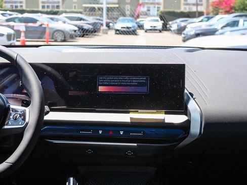 Used 2025 BMW X3 xDrive30i w/ M Sport Package image 13